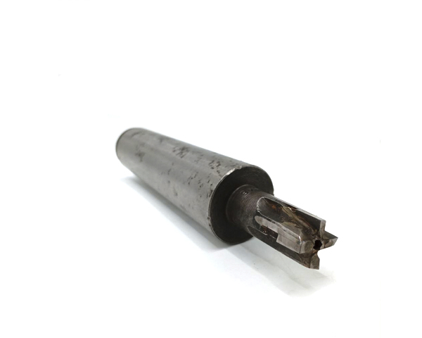 Фреза концевая к/х d18 z4 КМ4 T15K6 (145-10)