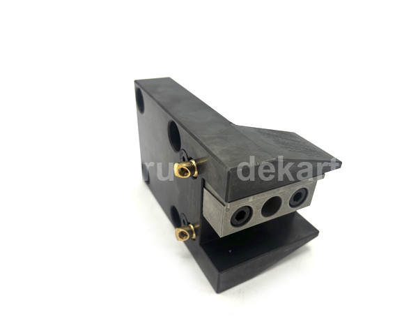 Токарная державка для резцов BMT55-C25-30